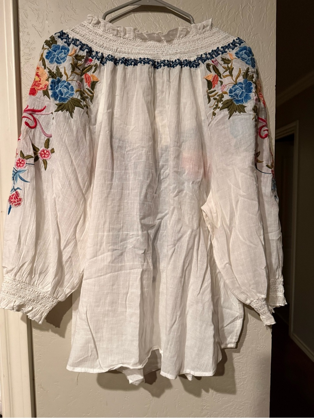 Sundance Women's size xl boho White Embroidered Peasant Blouse Floral cotton - Picture 4 of 4